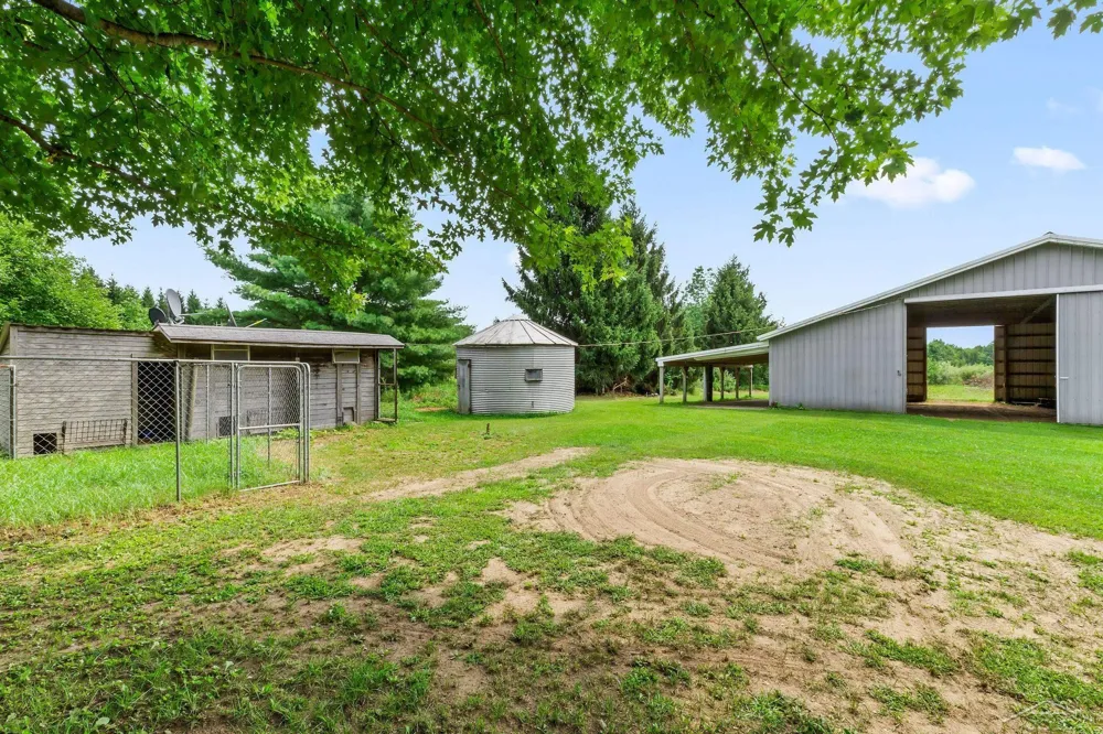 6178 Meridith Grade Road Franklin Township, MI 48625
