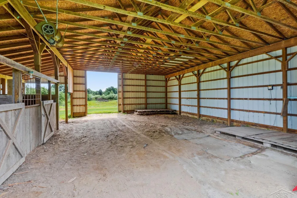 6178 Meridith Grade Road Franklin Township, MI 48625