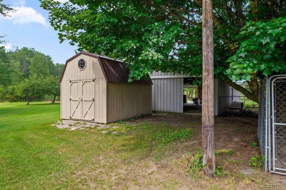 6178 Meridith Grade Road Franklin Township, MI 48625