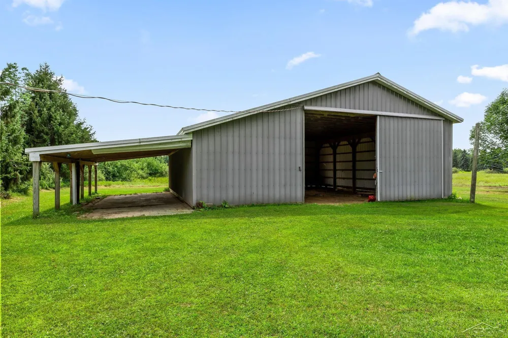 6178 Meridith Grade Road Franklin Township, MI 48625