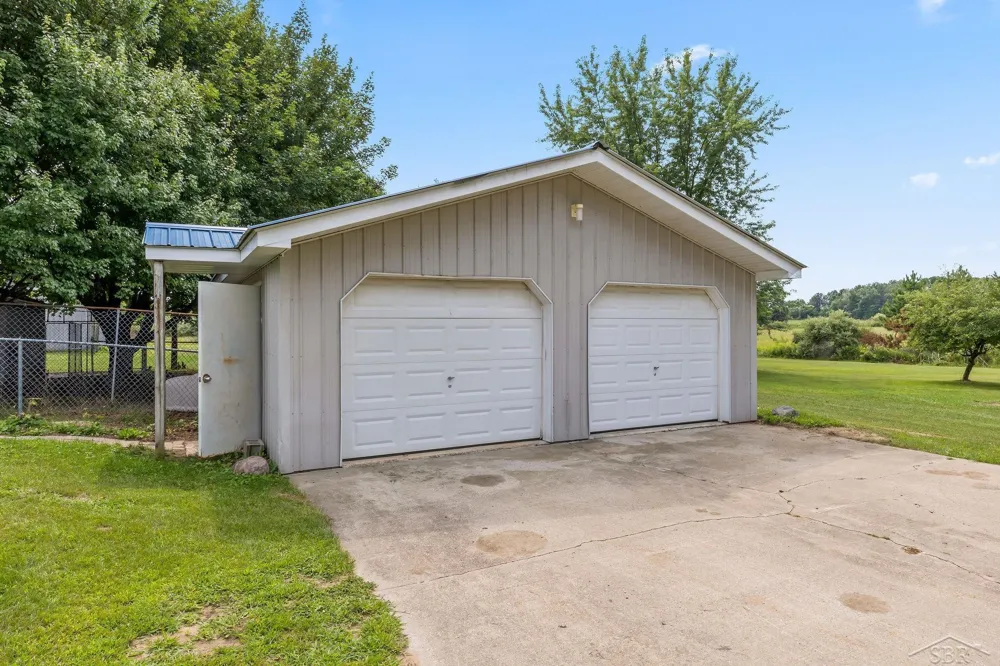 6178 Meridith Grade Road Franklin Township, MI 48625