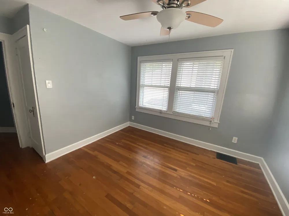 5267 College Avenue Indianapolis, IN 46220