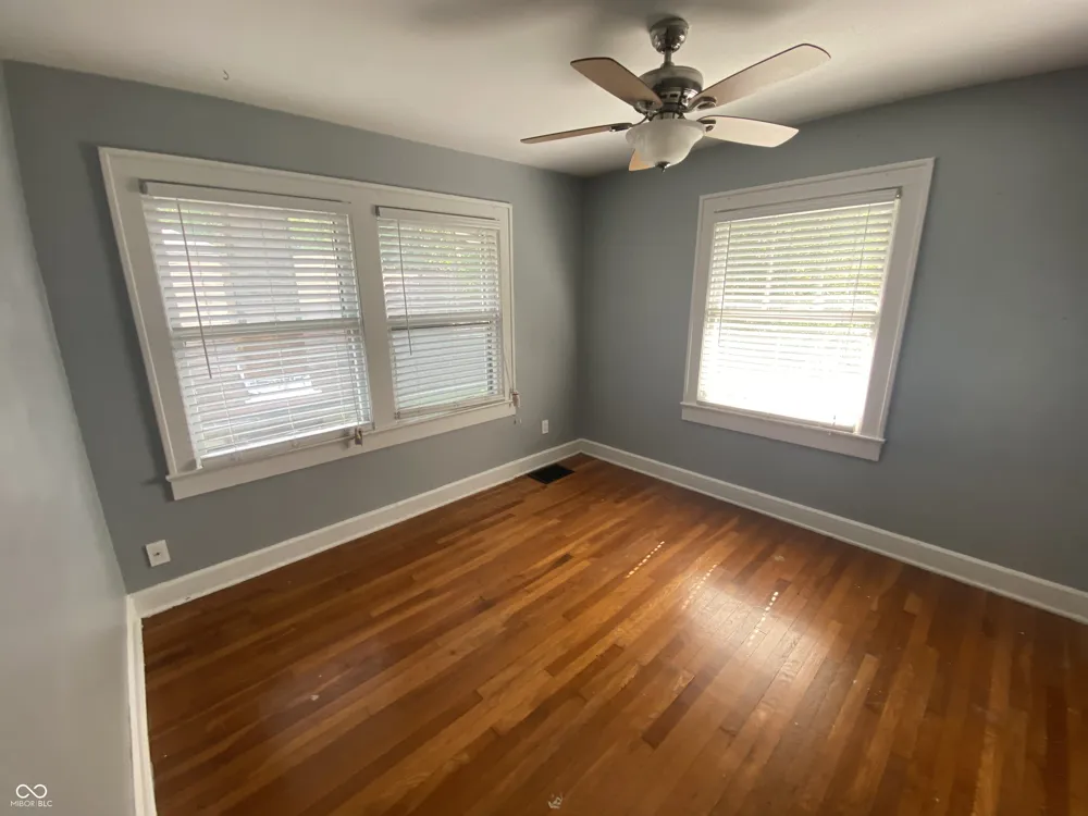 5267 College Avenue Indianapolis, IN 46220