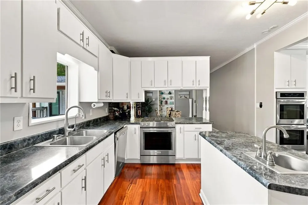 2716 S 16 Highway Carrollton, GA 30116