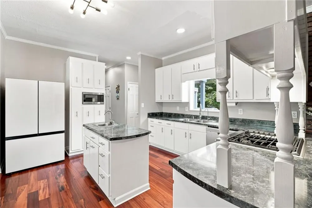 2716 S 16 Highway Carrollton, GA 30116