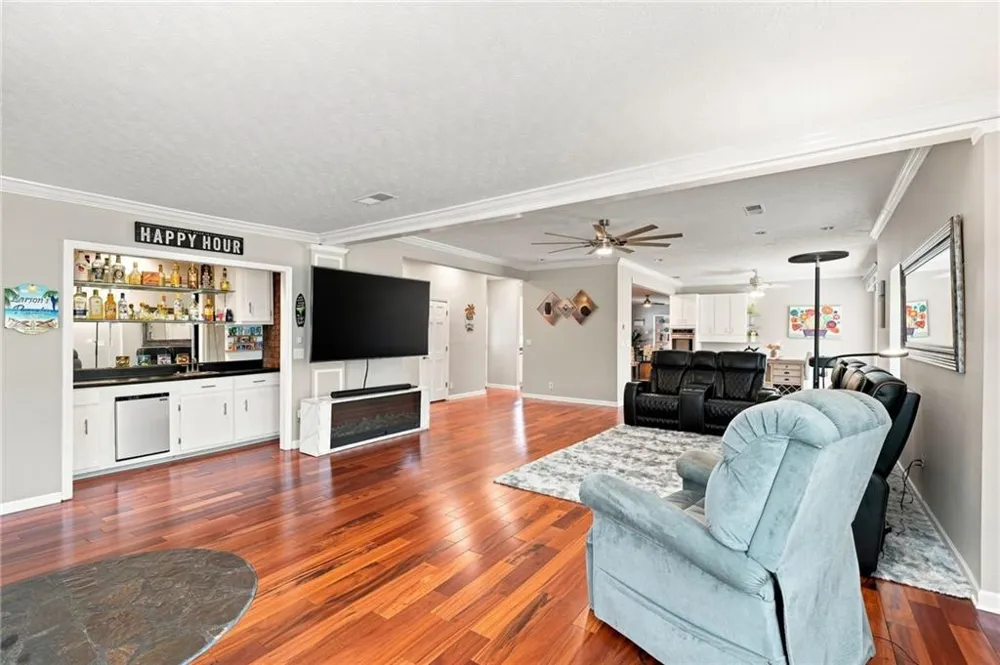 2716 S 16 Highway Carrollton, GA 30116