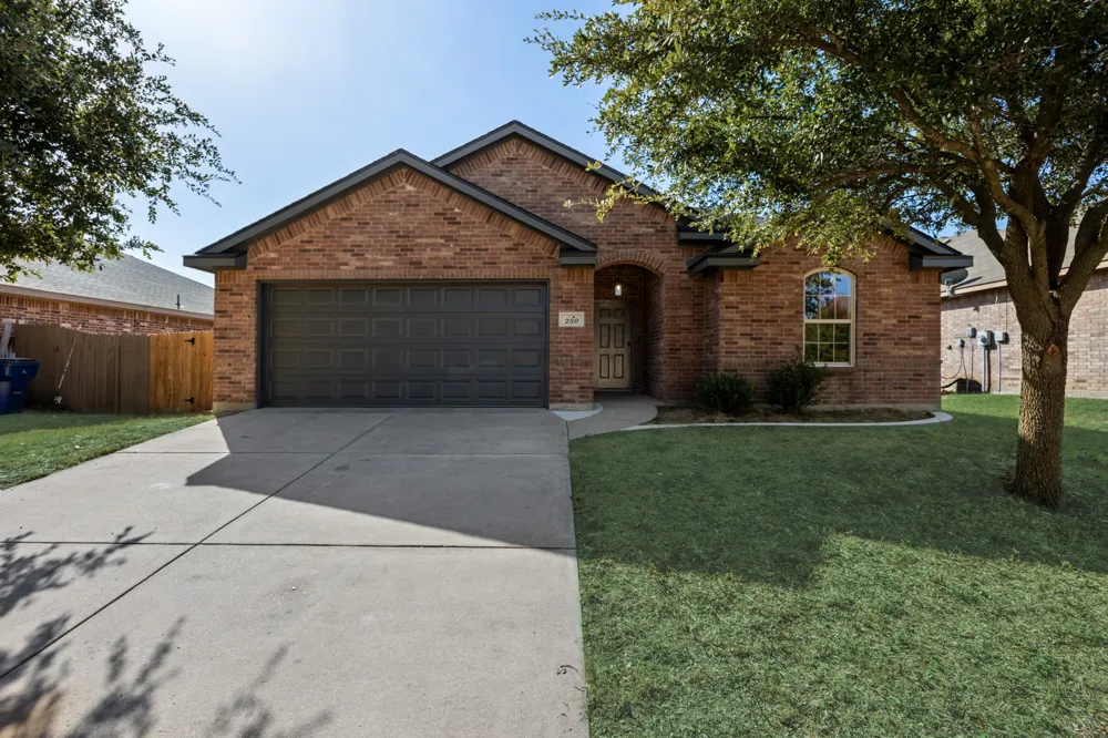 250 Kennedy Drive Crowley, TX 76036