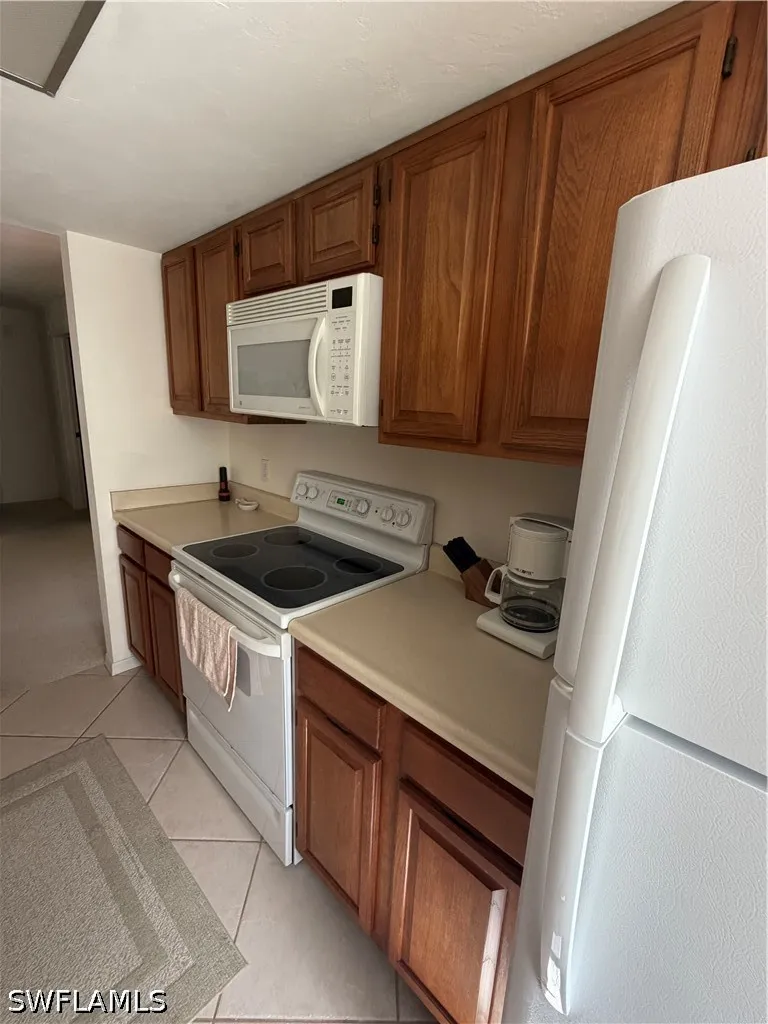 Kings Lake Boulevard #7547 Naples, FL 34112