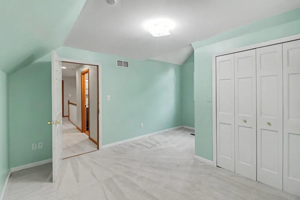 11991 Portage Lake Avenue Putnam Township, MI 48169