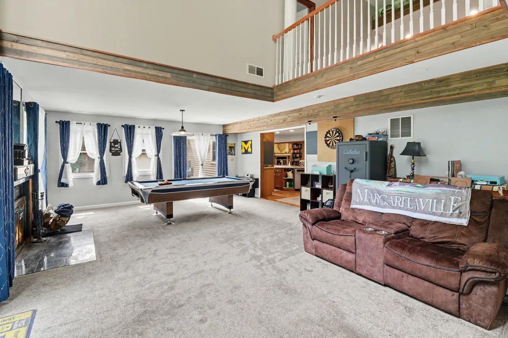 11991 Portage Lake Avenue Putnam Township, MI 48169
