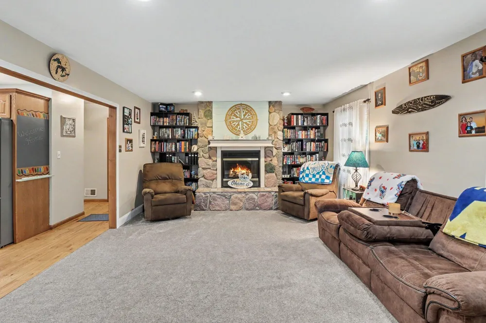 11991 Portage Lake Avenue Putnam Township, MI 48169