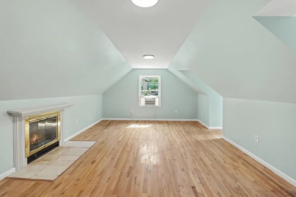 11991 Portage Lake Avenue Putnam Township, MI 48169