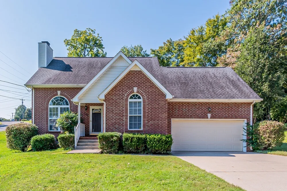 101 Donovan Ct Hendersonville, TN 37075