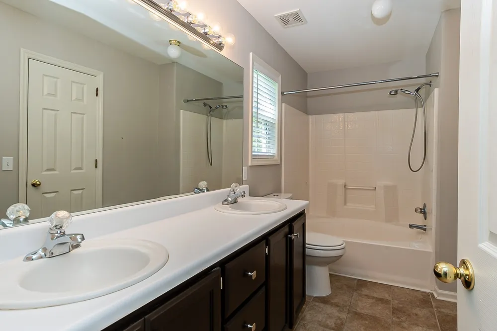101 Donovan Ct Hendersonville, TN 37075