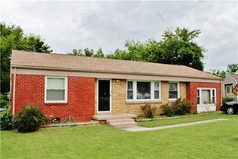405 E Sunset Dr