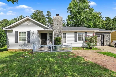 2805 Robinson Wood Drive