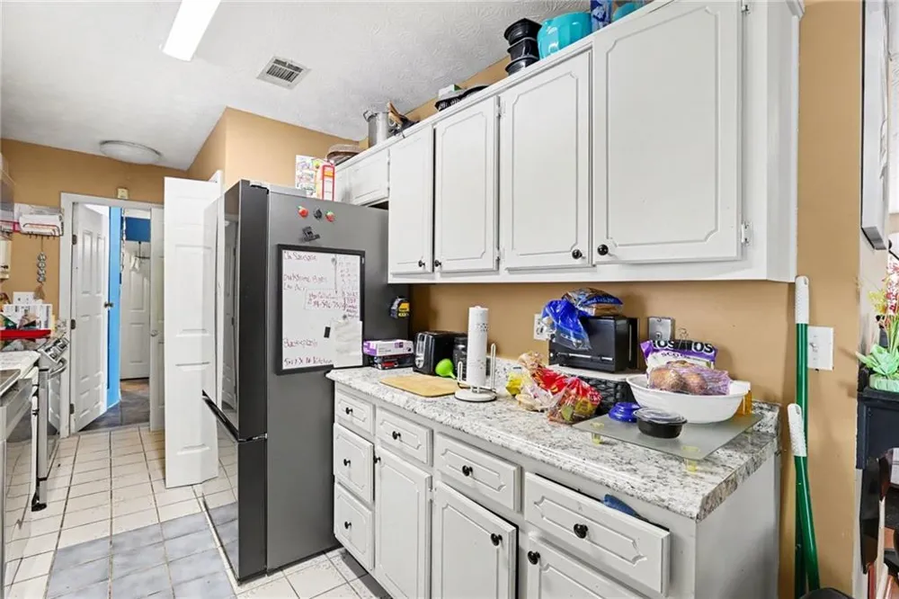 2805 Robinson Wood Drive Riverdale, GA 30296