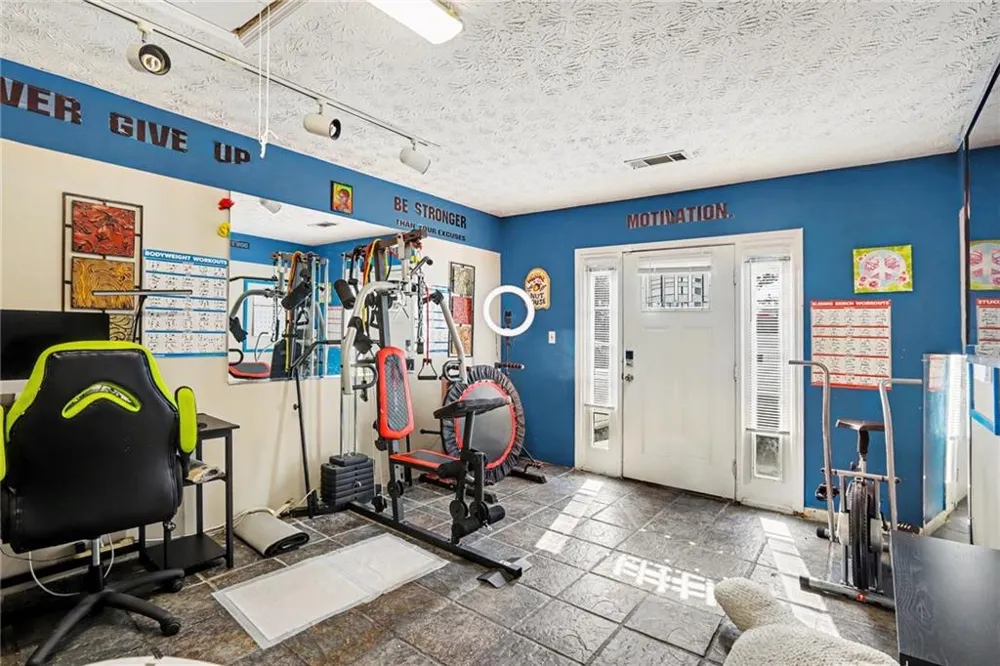 2805 Robinson Wood Drive Riverdale, GA 30296