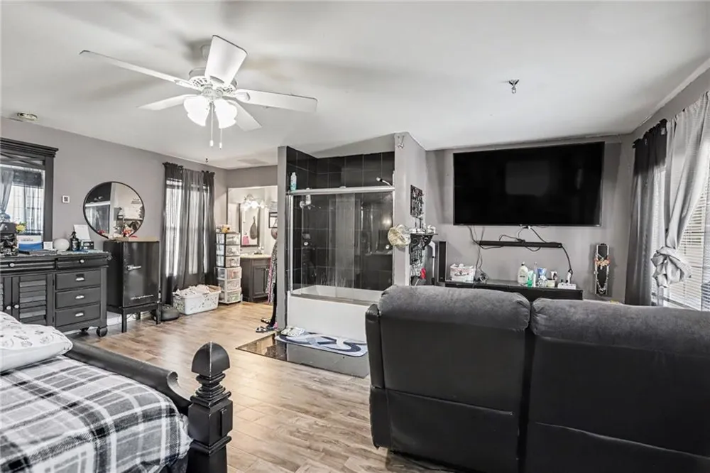 2805 Robinson Wood Drive Riverdale, GA 30296