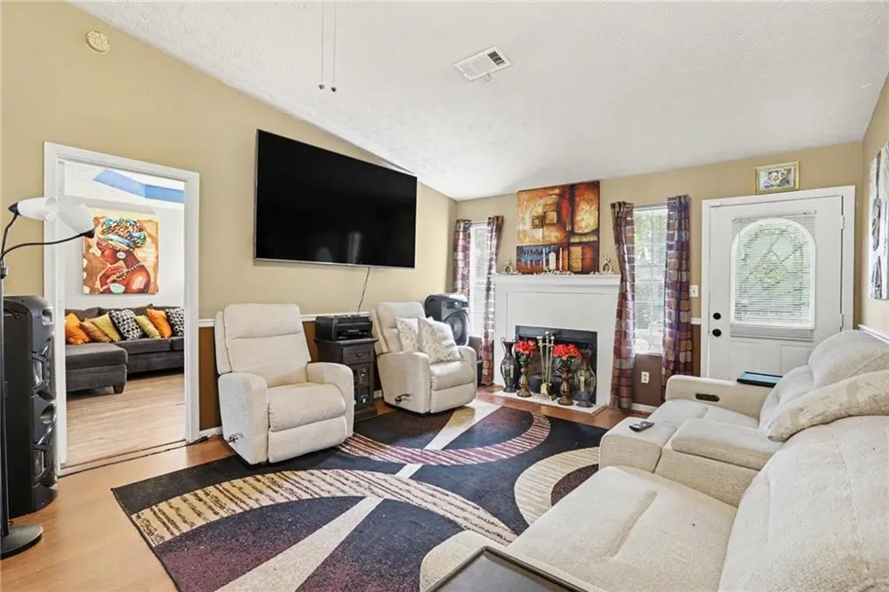 2805 Robinson Wood Drive Riverdale, GA 30296