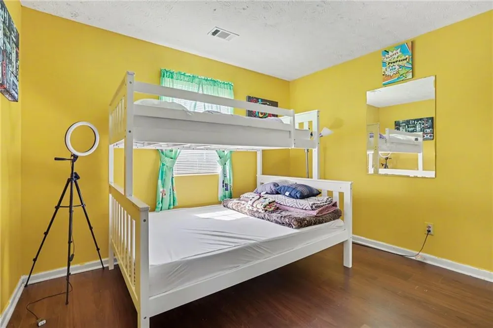 2805 Robinson Wood Drive Riverdale, GA 30296