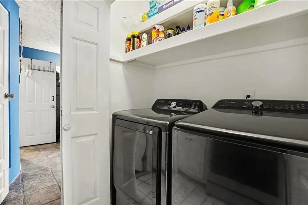 2805 Robinson Wood Drive Riverdale, GA 30296