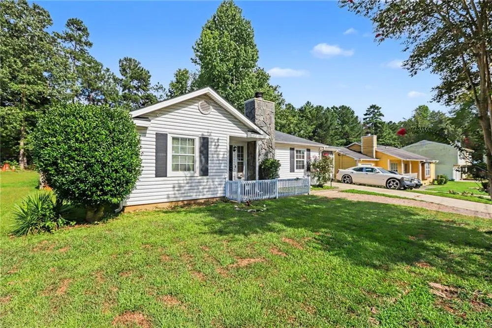 2805 Robinson Wood Drive Riverdale, GA 30296
