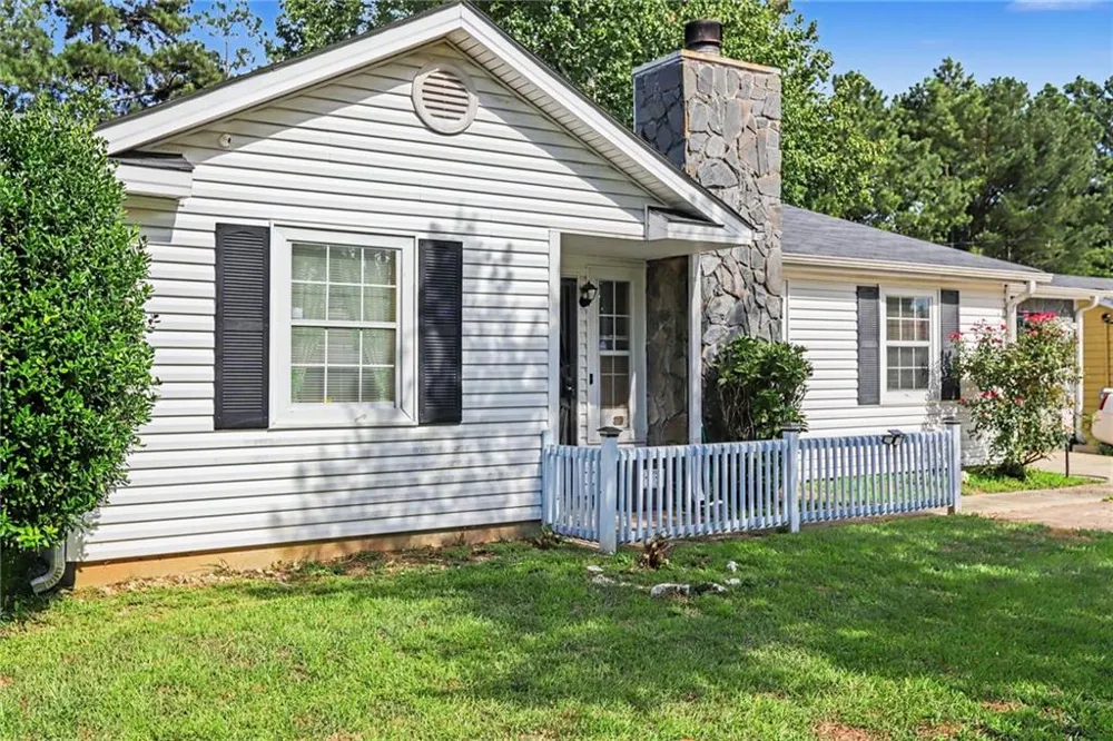 2805 Robinson Wood Drive Riverdale, GA 30296