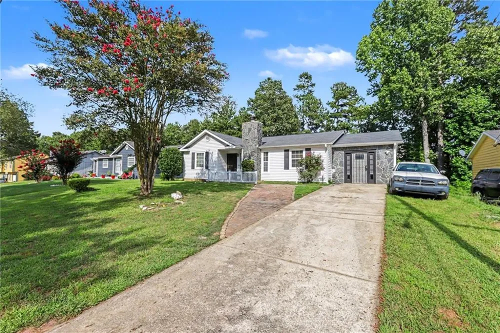 2805 Robinson Wood Drive Riverdale, GA 30296