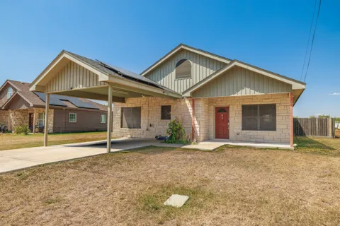 1806 S 5th