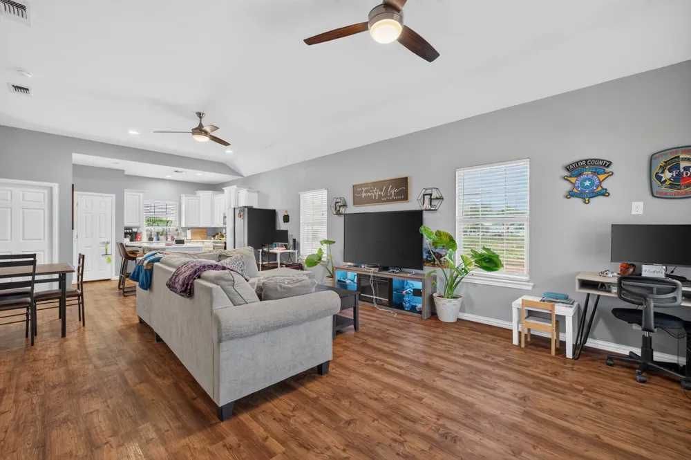 1806 S 5th Merkel, TX 79536