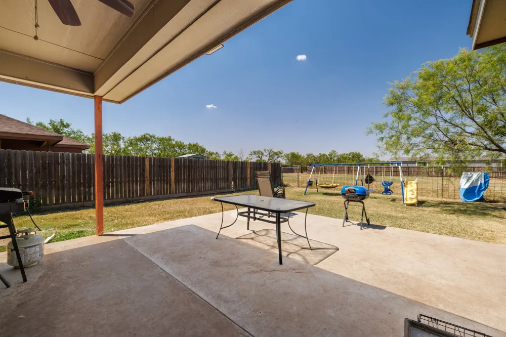 1806 S 5th Merkel, TX 79536
