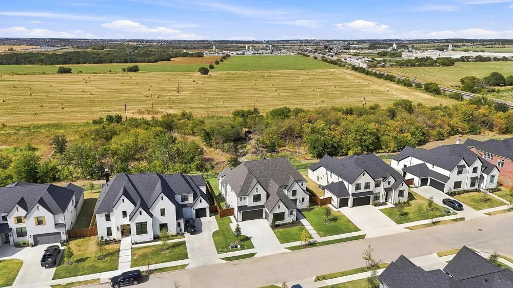 1005 Inwood Court Celina, TX 75009