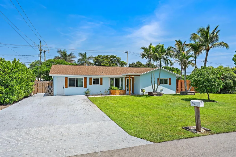 1 WINDSOR ROAD W Jupiter, FL 33469