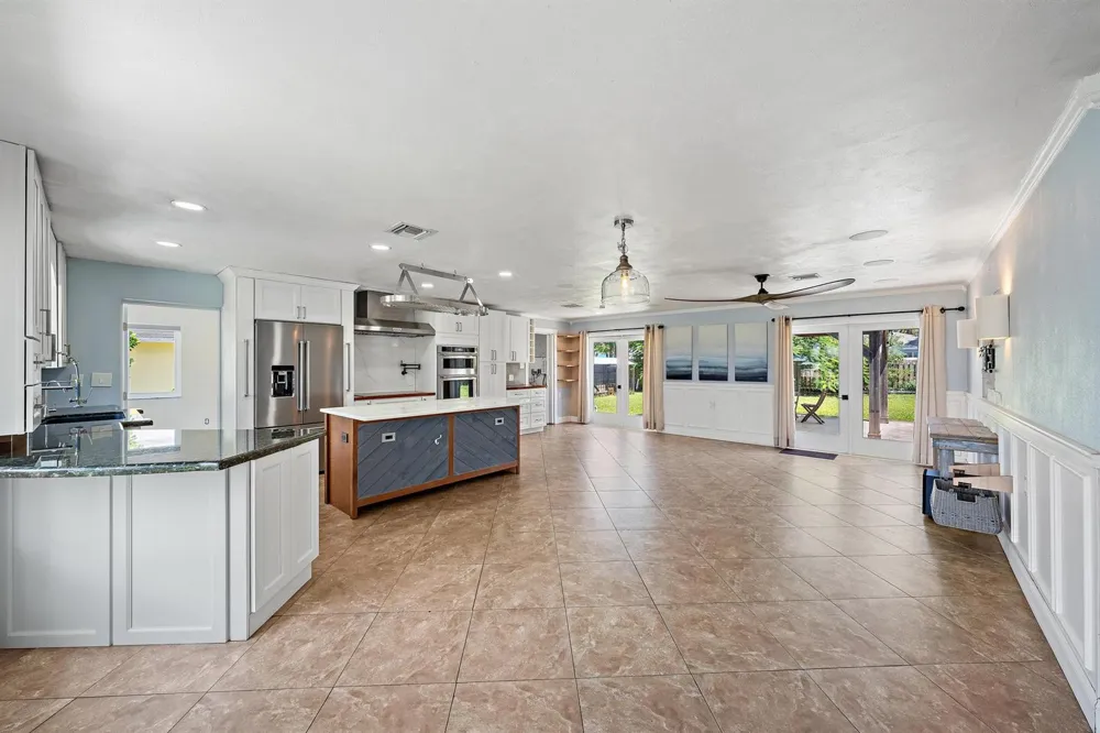 1 WINDSOR ROAD W Jupiter, FL 33469