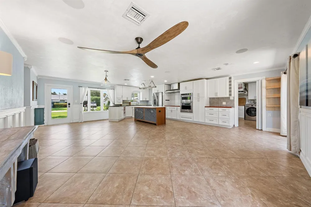 1 WINDSOR ROAD W Jupiter, FL 33469