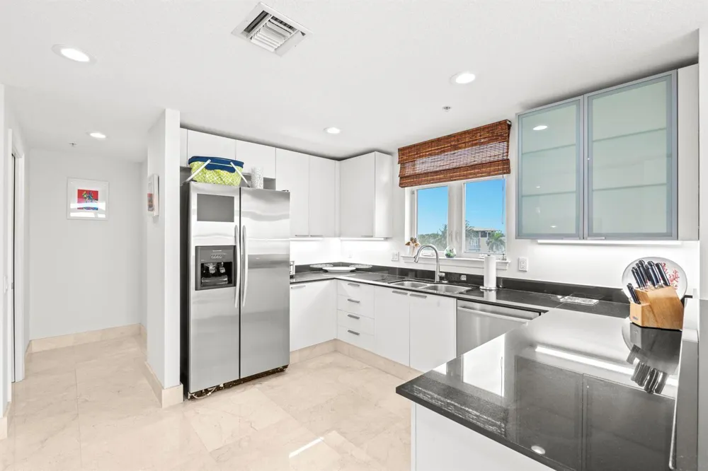 309 E OCEAN AVENUE #304 Lantana, FL 33462