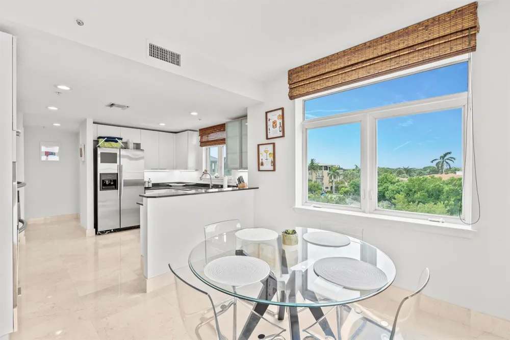 309 E OCEAN AVENUE #304 Lantana, FL 33462