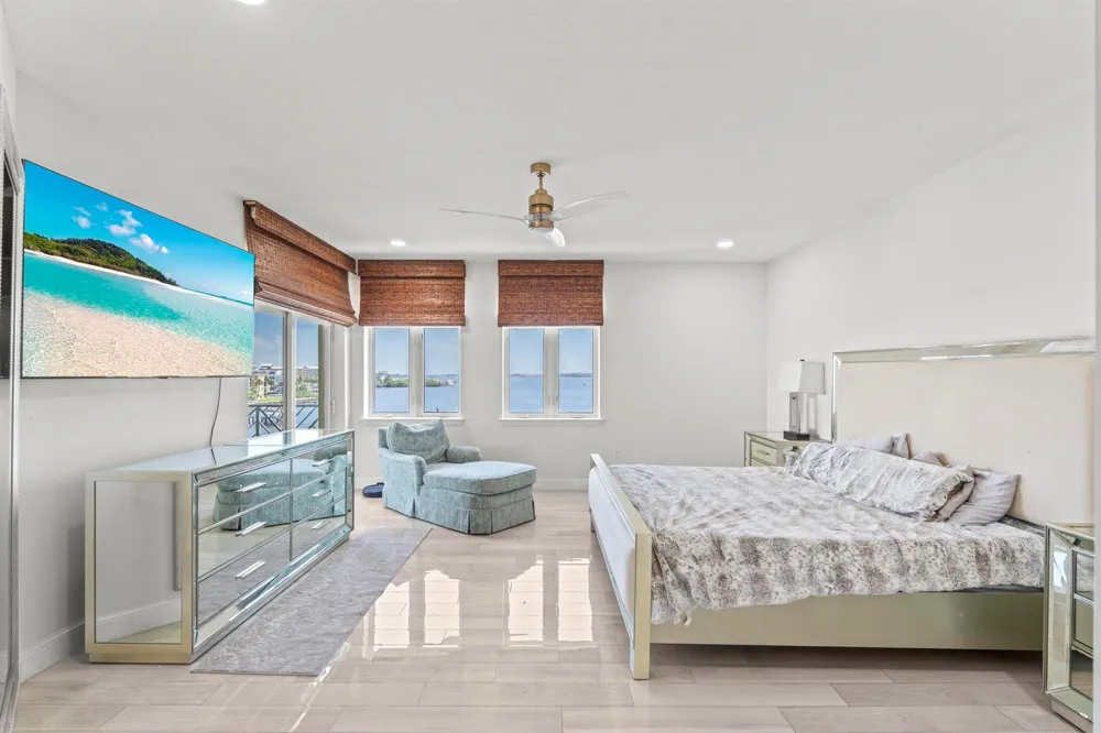 309 E OCEAN AVENUE #304 Lantana, FL 33462