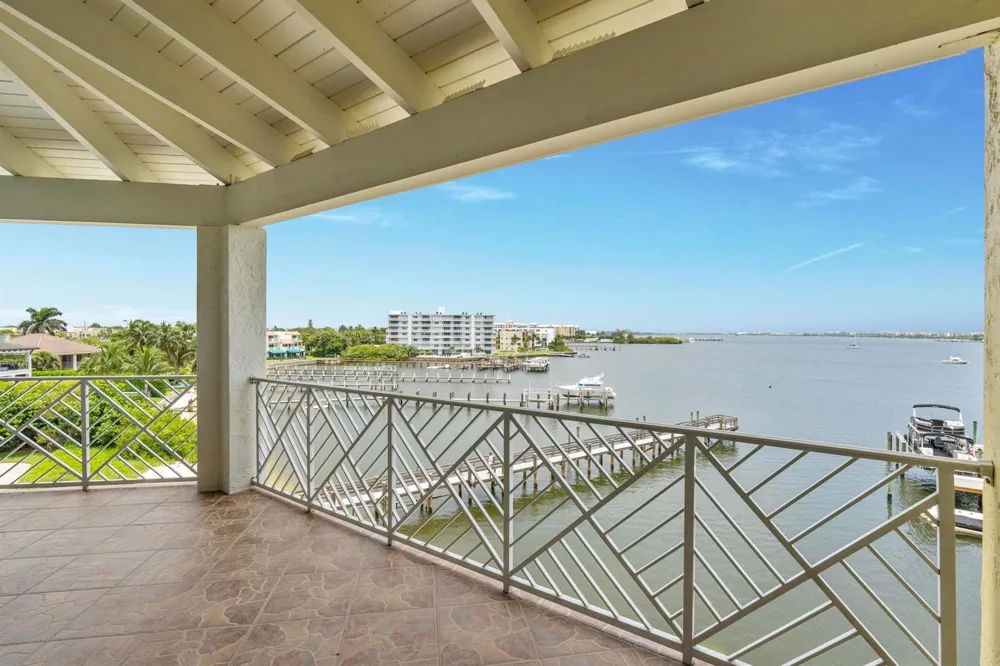 309 E OCEAN AVENUE #304 Lantana, FL 33462