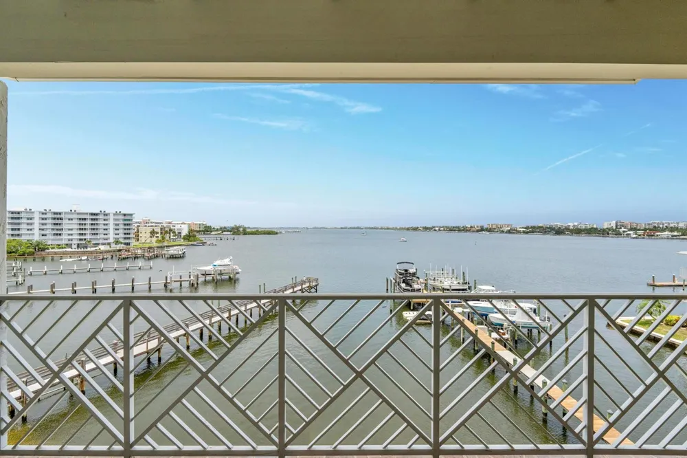 309 E OCEAN AVENUE #304 Lantana, FL 33462