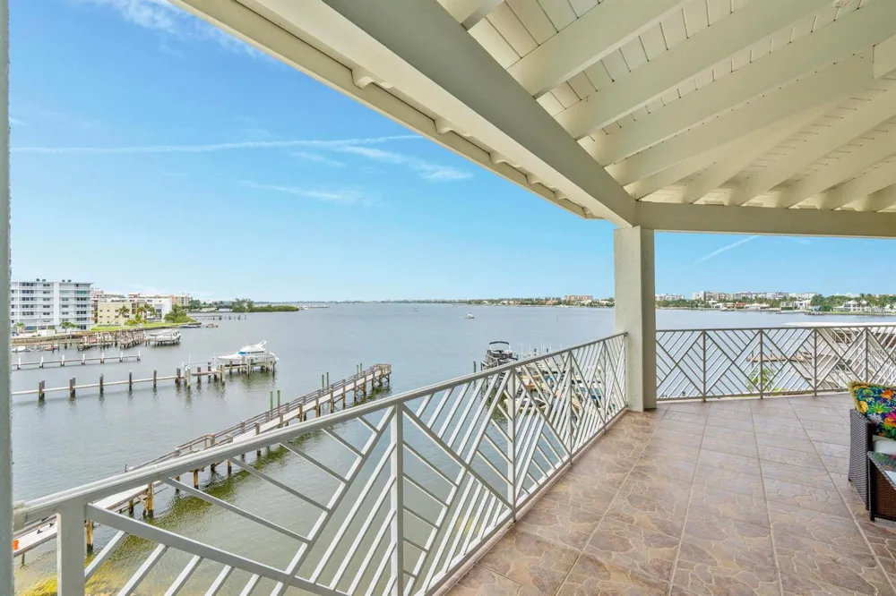 309 E OCEAN AVENUE #304 Lantana, FL 33462