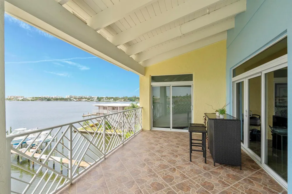 309 E OCEAN AVENUE #304 Lantana, FL 33462