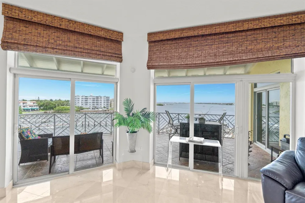 309 E OCEAN AVENUE #304 Lantana, FL 33462