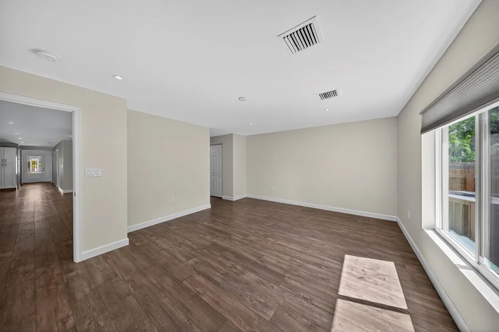 410 NE 34TH STREET Oakland Park, FL 33334