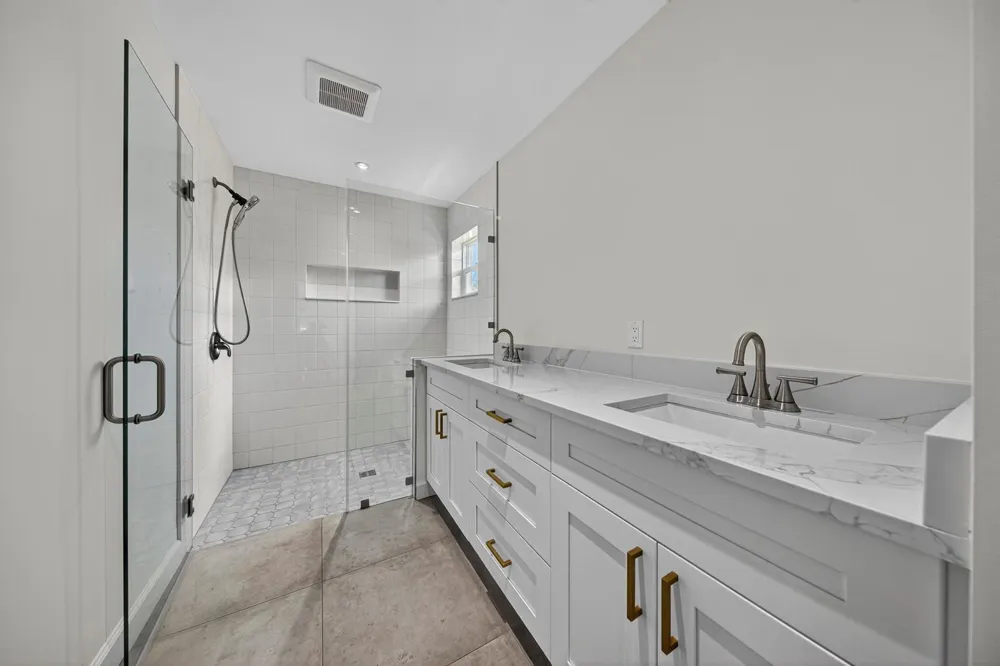 410 NE 34TH STREET Oakland Park, FL 33334