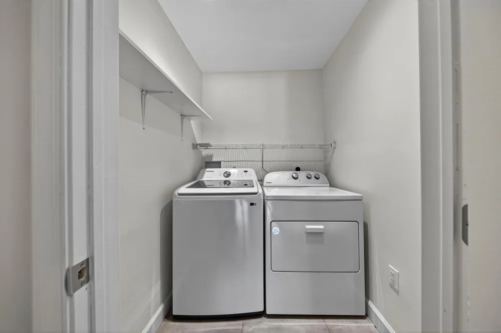 410 NE 34TH STREET Oakland Park, FL 33334