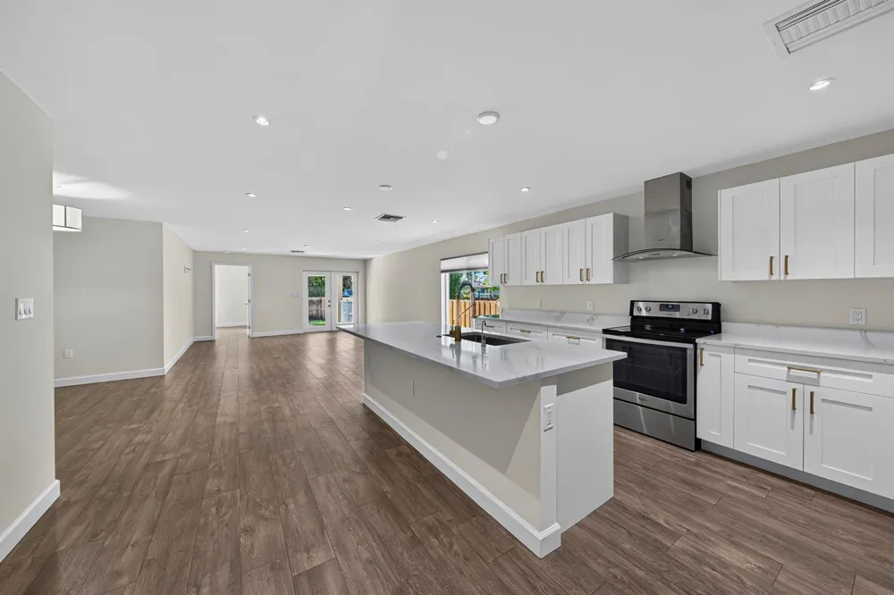 410 NE 34TH STREET Oakland Park, FL 33334