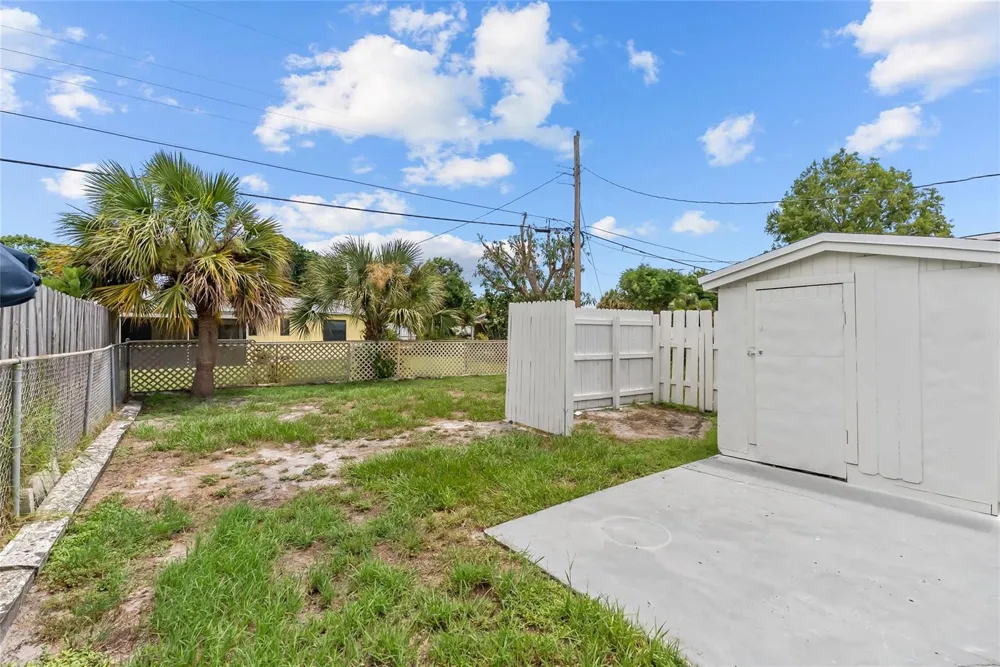 908 LIGHTHOUSE DRIVE North Palm Beach, FL 33408