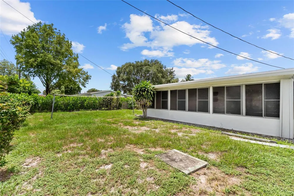 908 LIGHTHOUSE DRIVE North Palm Beach, FL 33408